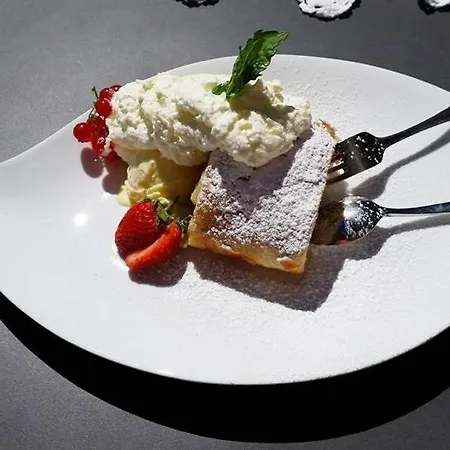 Windschnur By Piaunddirk * מאיירהופן