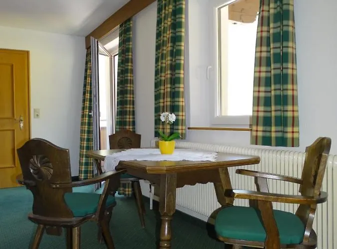 Apartment Windschnur By Piaunddirk Mayrhofen